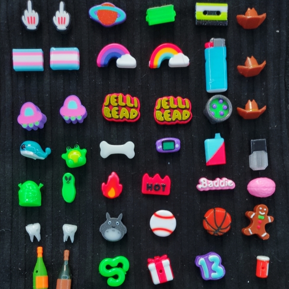 CUSTOM JELLIBEAD BRACELETS